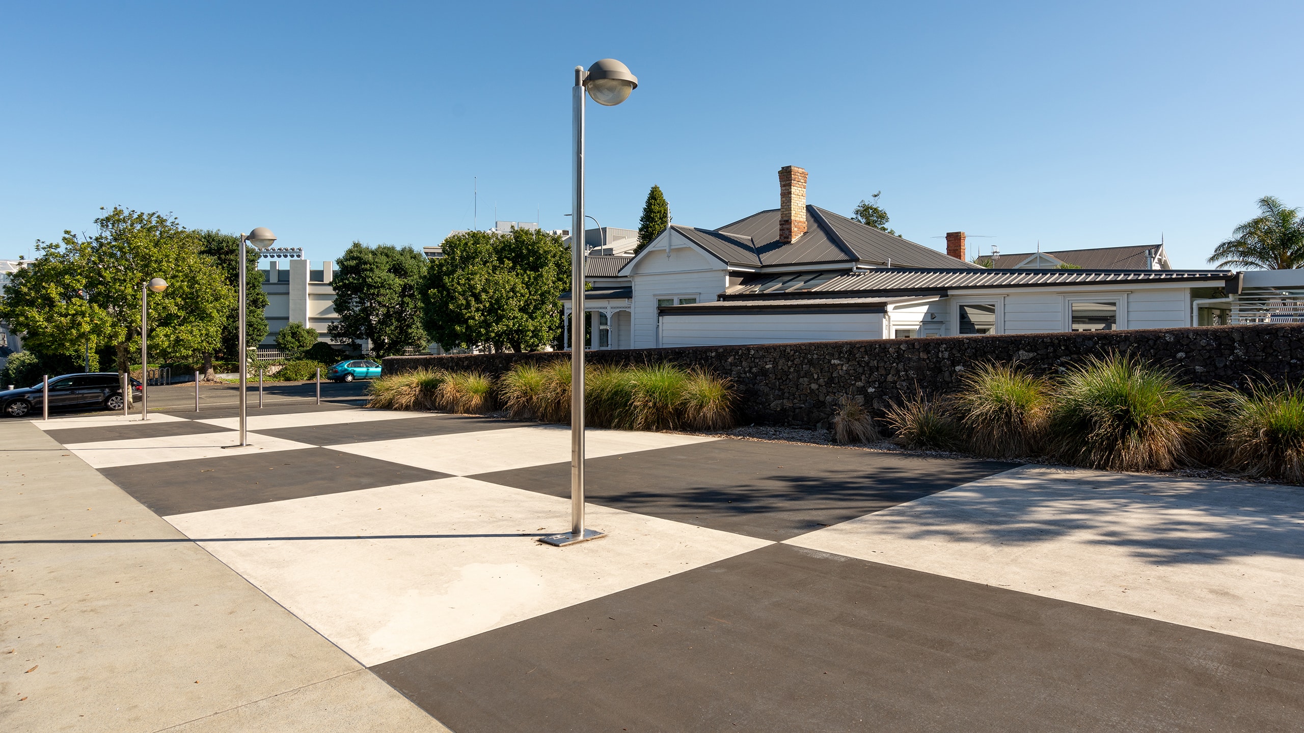 Coloured concrete super white and PFL 699, Wairepo jpg black and white concrete path in Kingsland