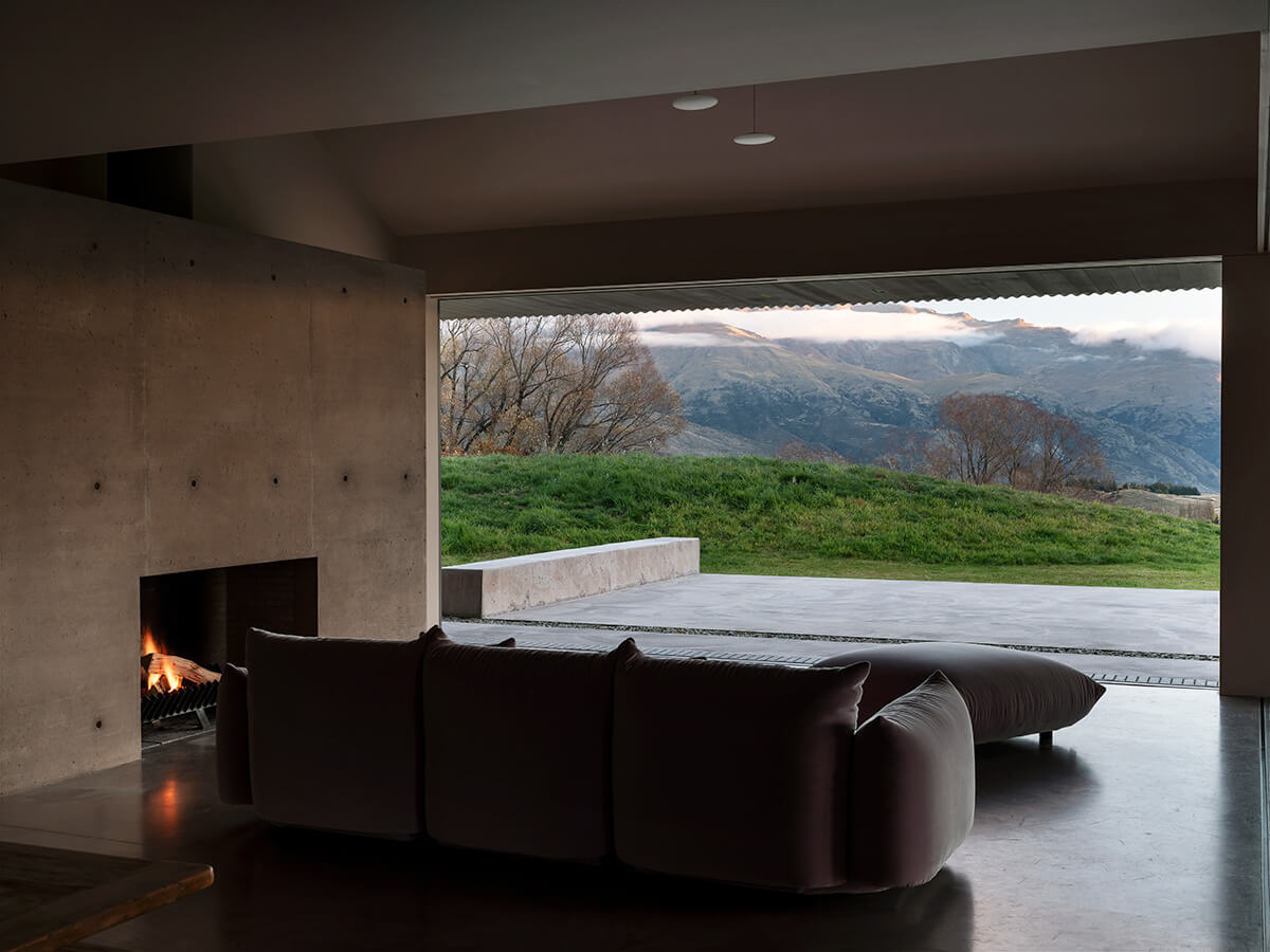 PeterFell-Silent-Intentsity-06